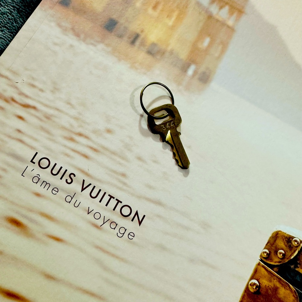 LV key #344